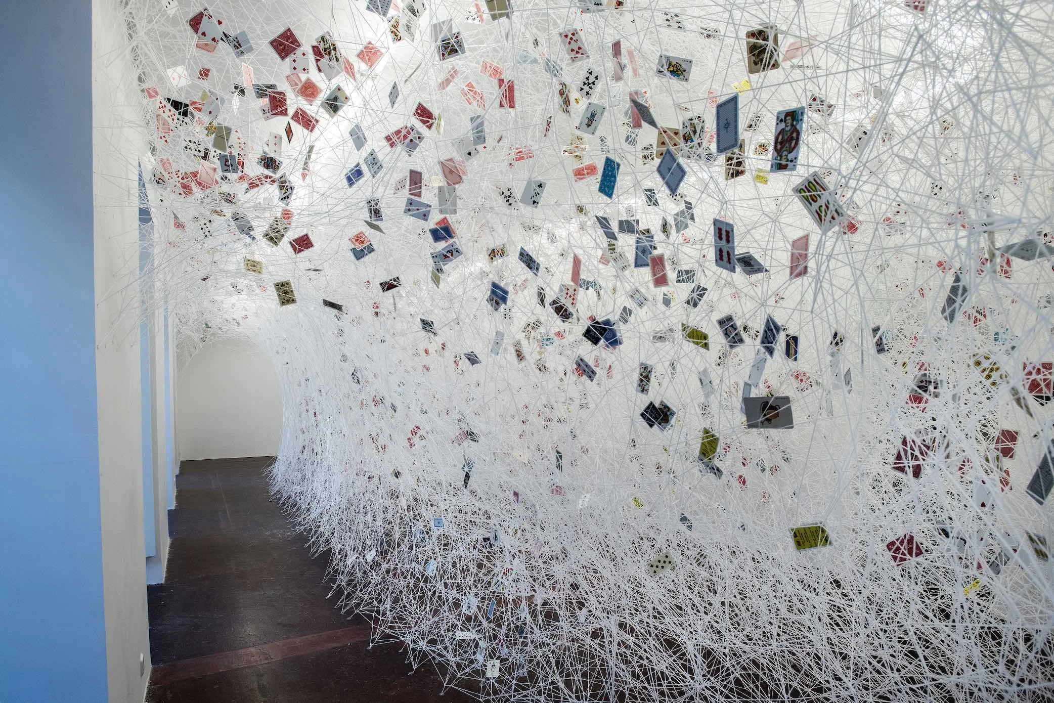 CHIHARU SHIOTA–塩田千春